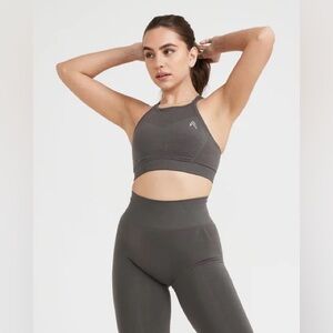 ONER ACTIVE - Effortless Seamless Sports Bra High Neck Bralette Deep Taupe M